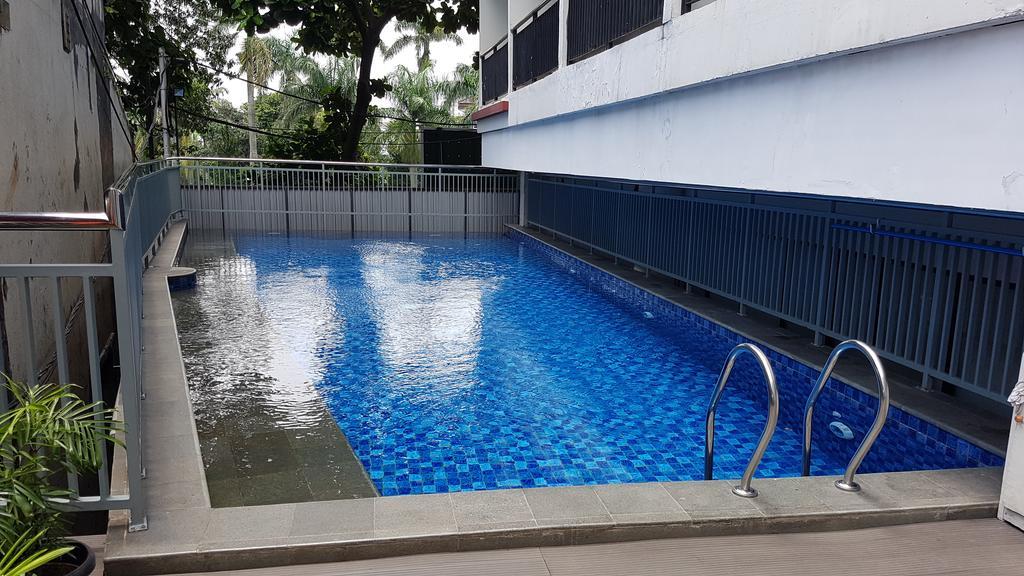 Beverly Dago Apartemen *